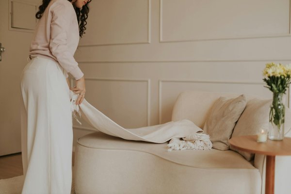 Welche Möbelstücke sind ideal für minimalistische Einrichtungen?